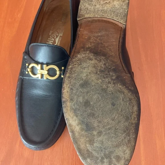 Salvatore Ferragamos 7.5 D color Black Calf is on very good condition Rare Vintage SALVATORE FERRAGAMO Diamond Black Leather  main image 2